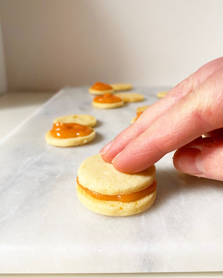 Grapefruit Sandwich Cookies