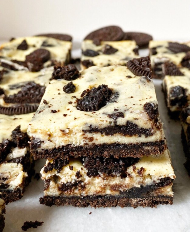 Oreo Cheesecake Bars
