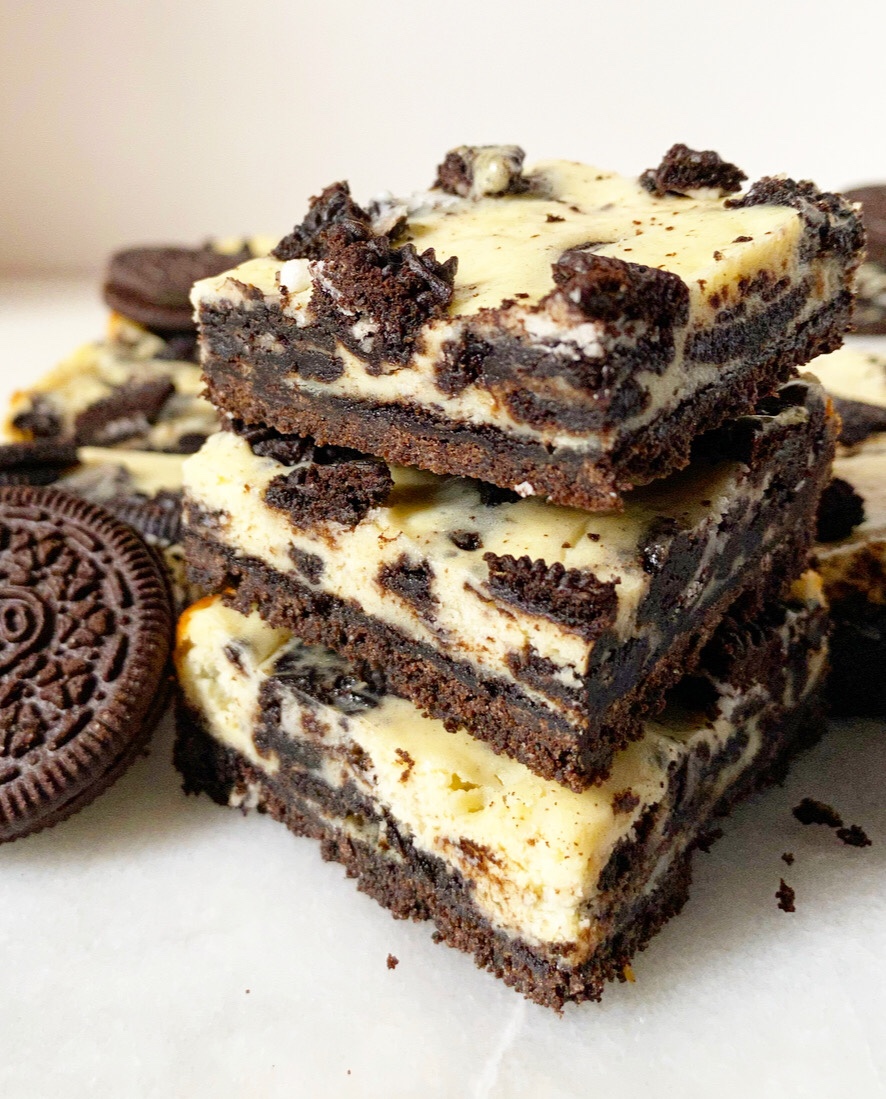 Oreo Cheesecake Bars