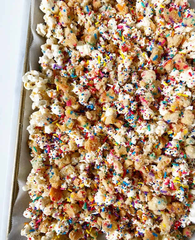 Super Sprinkle Popcorn