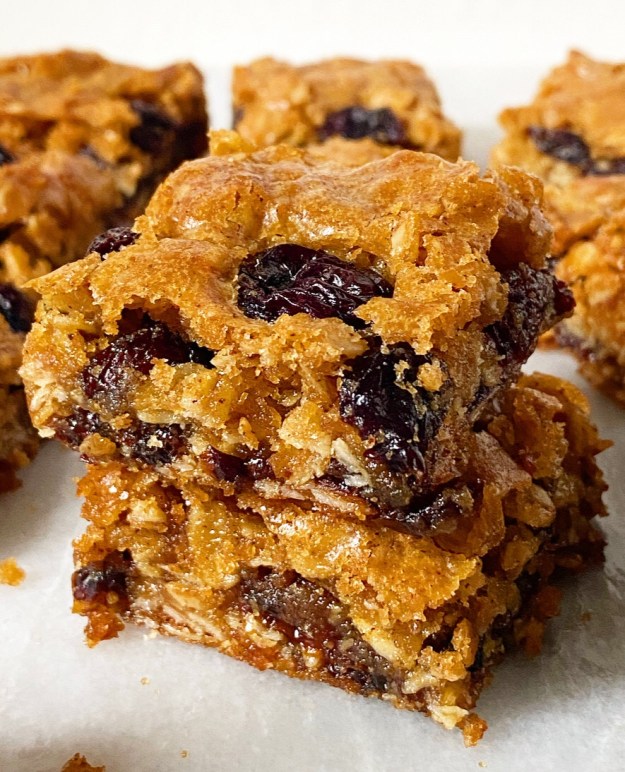 Oatmeal Raisin Blondies