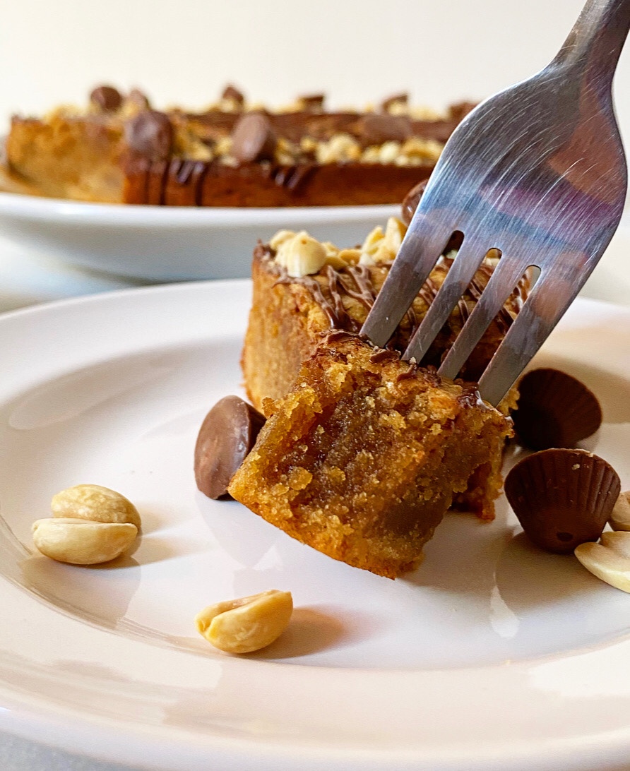 Flourless Peanut Butter Cake