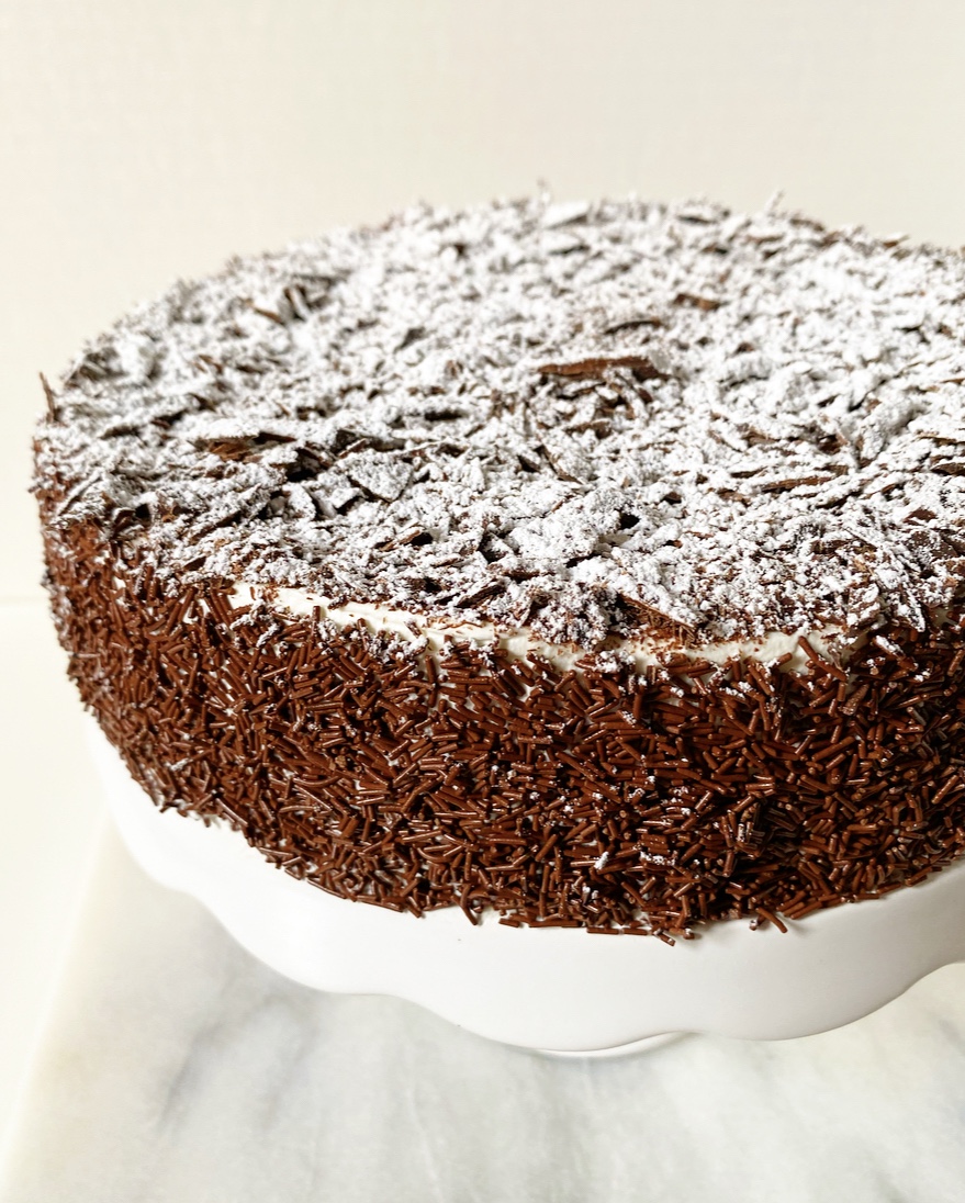 Black Forest Cake {Schwarzvaldtårta} | e2 bakes brooklyn