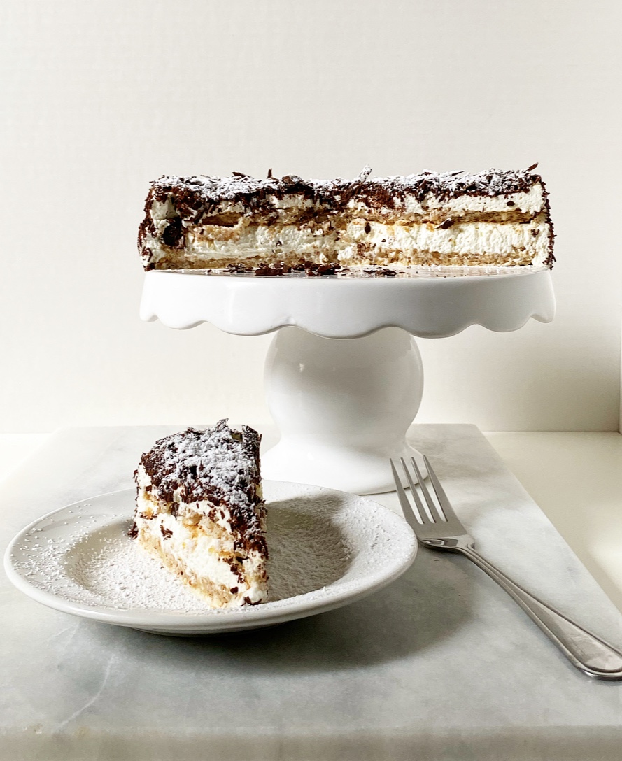 Black Forest Cake {Schwarzvaldtårta} | e2 bakes brooklyn