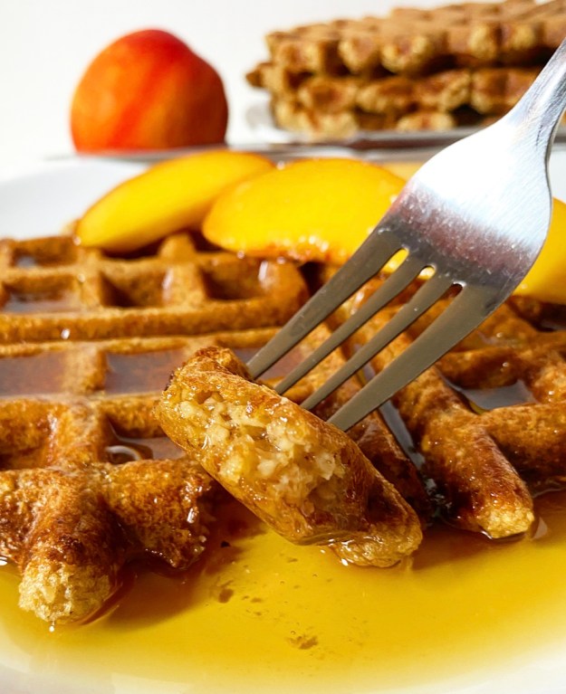 Oatmeal Waffles {Vegan & Gluten-Free}