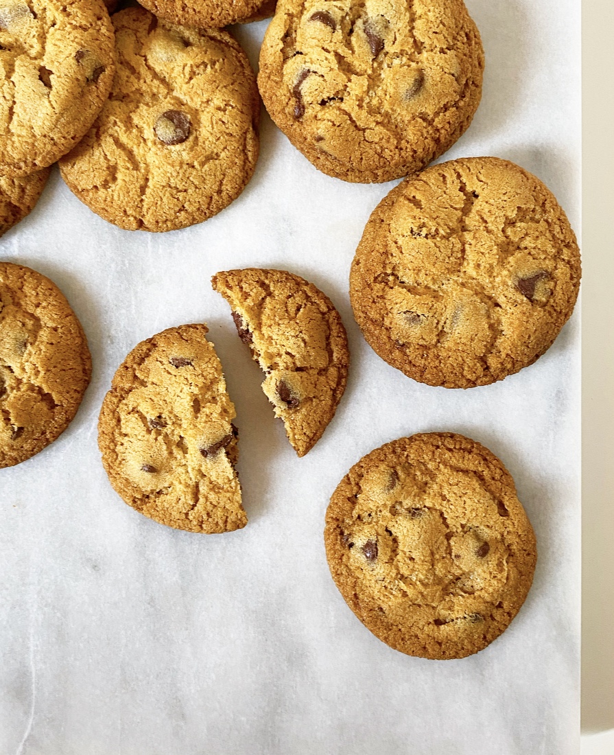 Crispy, Crunchy Chocolate Chip Cookies