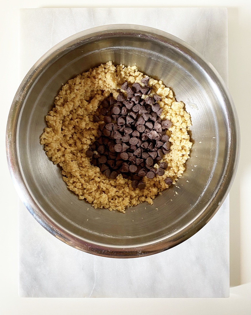 Crispy, Crunchy Chocolate Chip Cookies