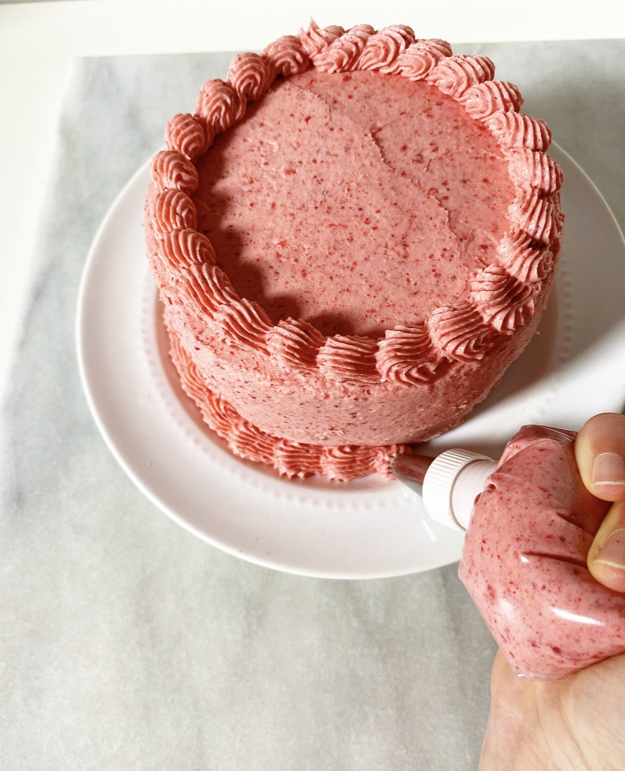 How to Make Mini Layer Cakes