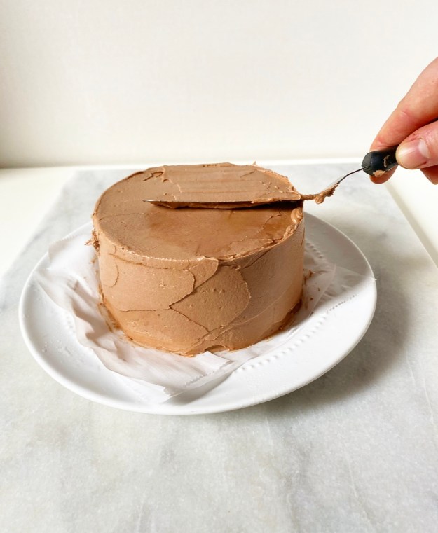 How to Make Mini Layer Cakes