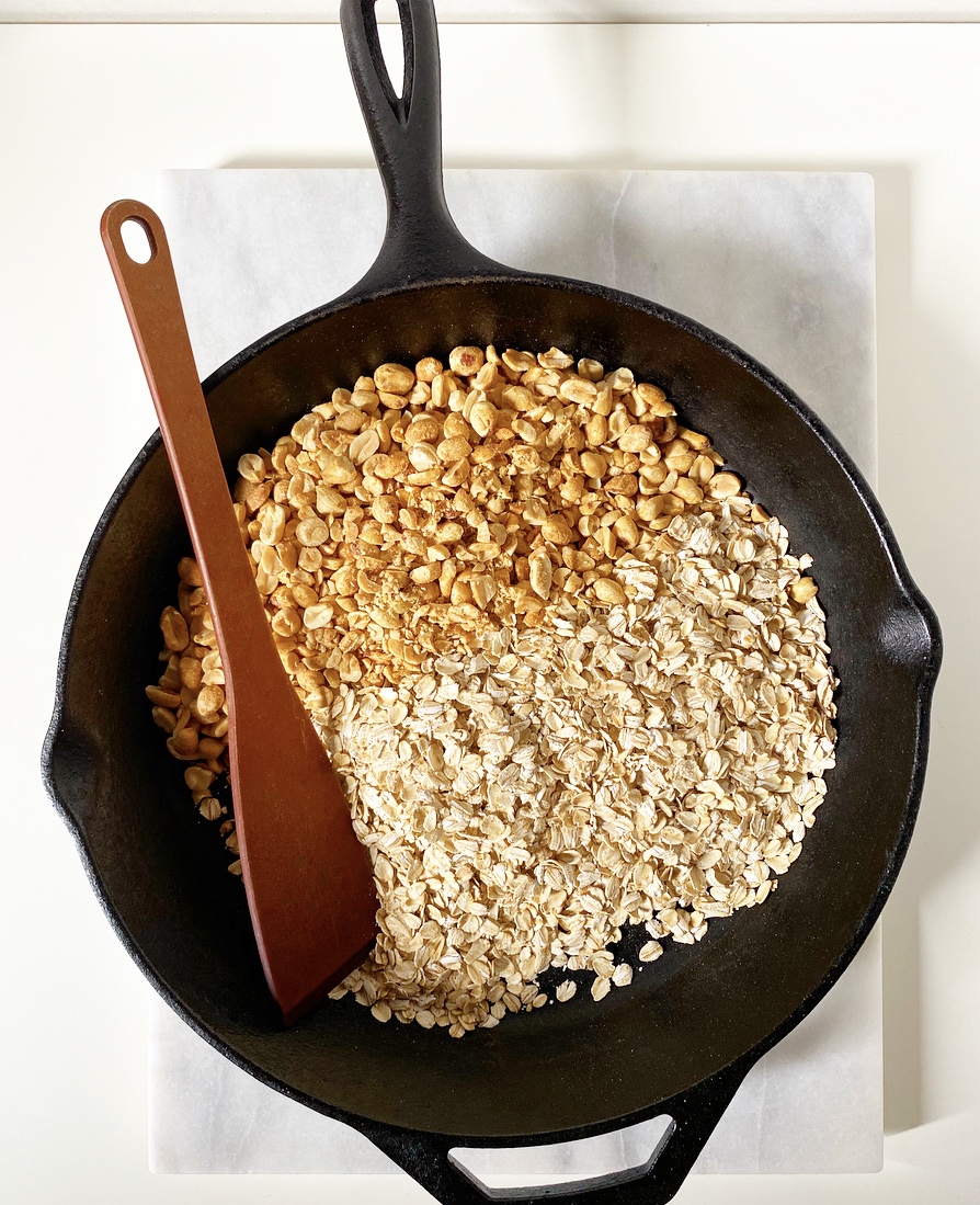 Easy Stovetop Peanut Butter Granola