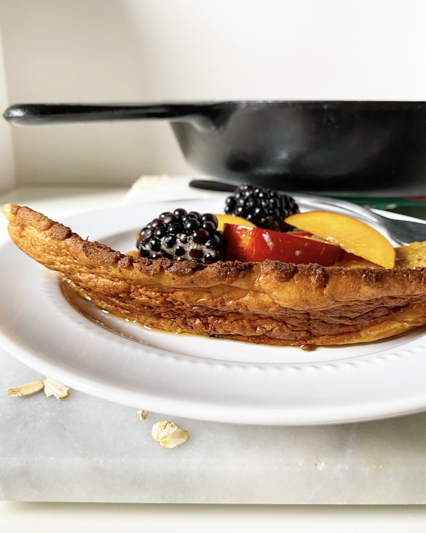 Oatmeal Puff Pancake {Gluten-Free Dutch Baby}