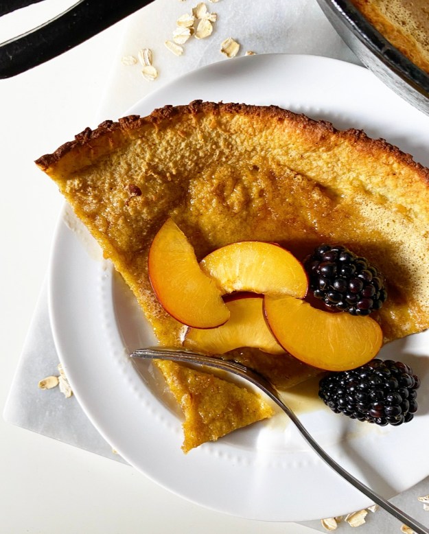 Oatmeal Puff Pancake {Gluten-Free Dutch Baby}