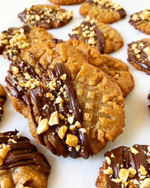 Peanut Butter Cookies {Vegan & Grain-Free}