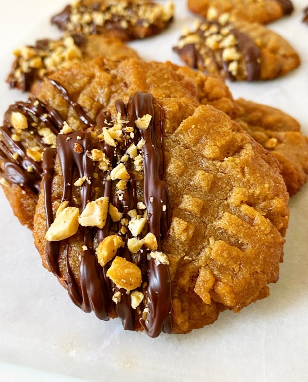 Peanut Butter Cookies {Vegan & Grain-Free}