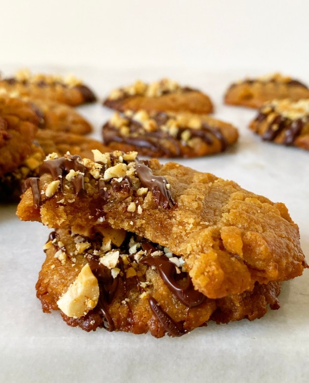 Peanut Butter Cookies {Vegan & Grain-Free}