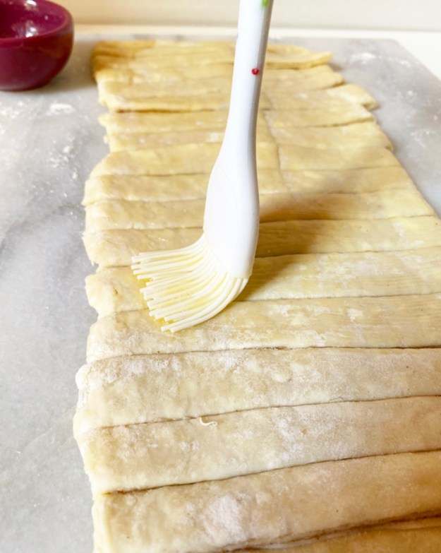 Pie Crust Cinnamon Twists