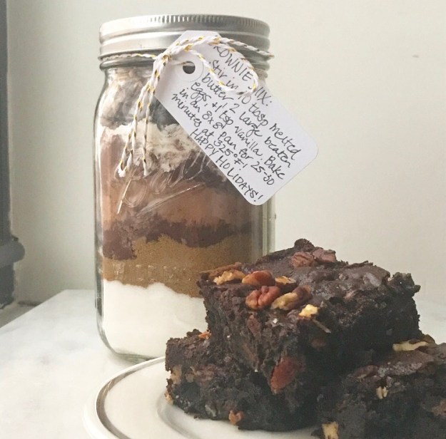 Caramel Sauce & a Food Gift Guide