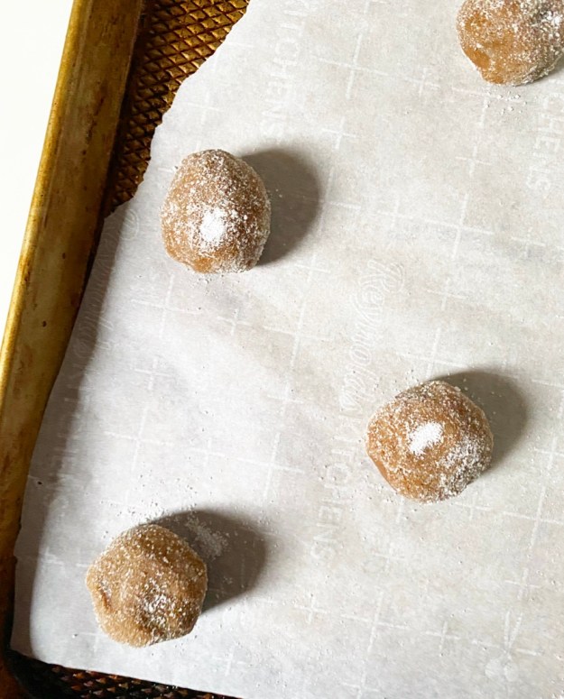 Molasses Crinkles