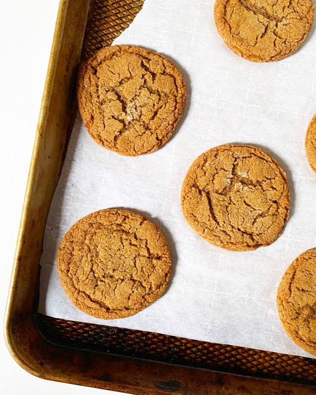 Molasses Crinkles