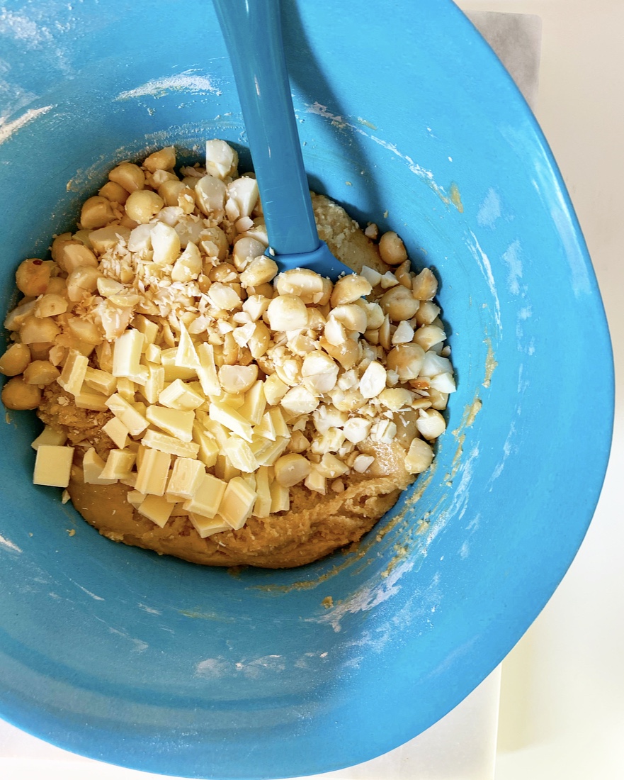 Brown Butter White Chocolate Macadamia Nut Cookies