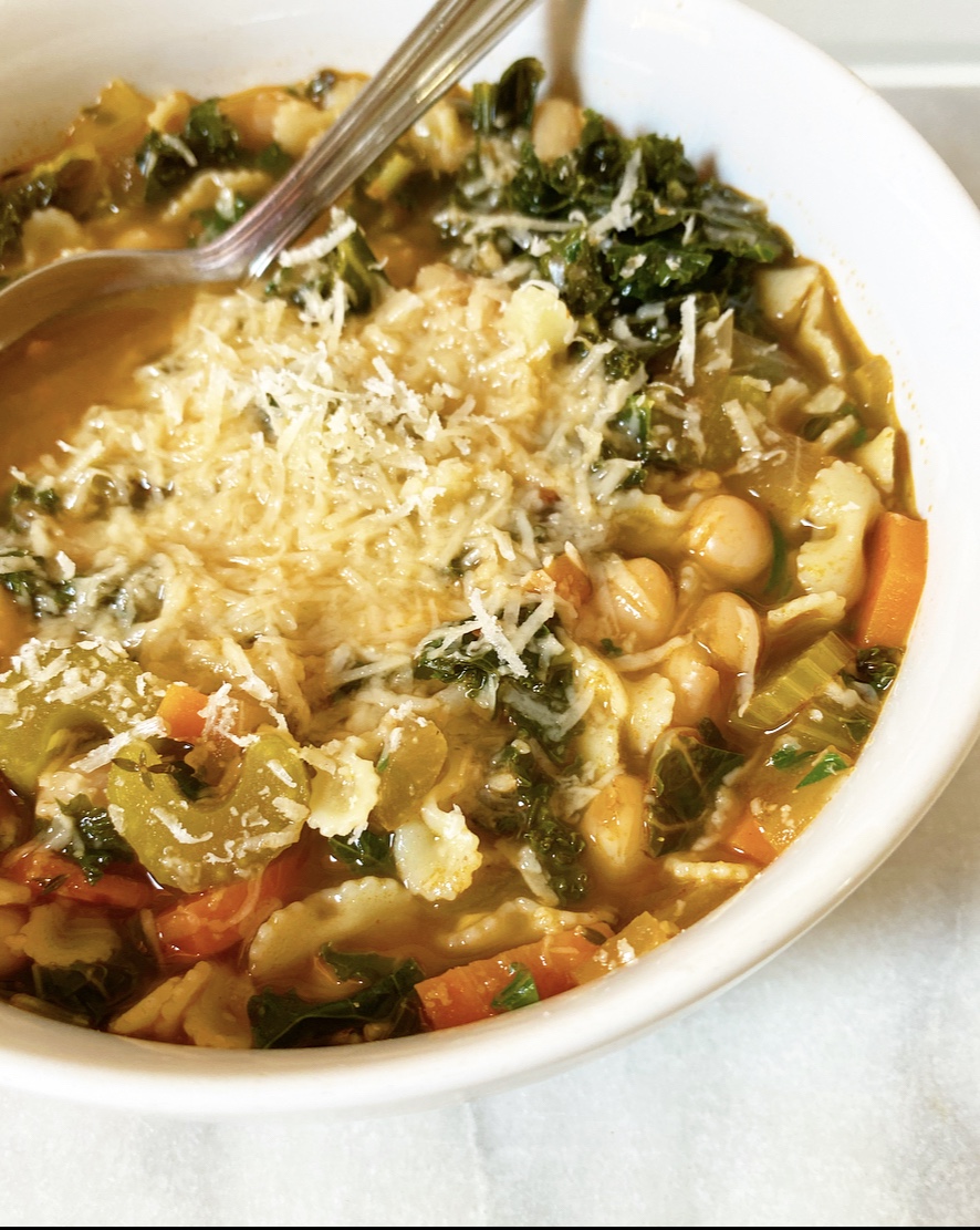 Pasta e Fagioli {Italian Pasta & Bean Soup}
