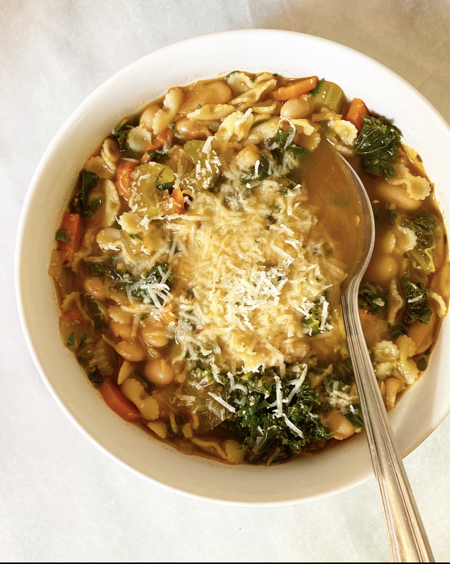 Pasta e Fagioli {Italian Pasta & Bean Soup}