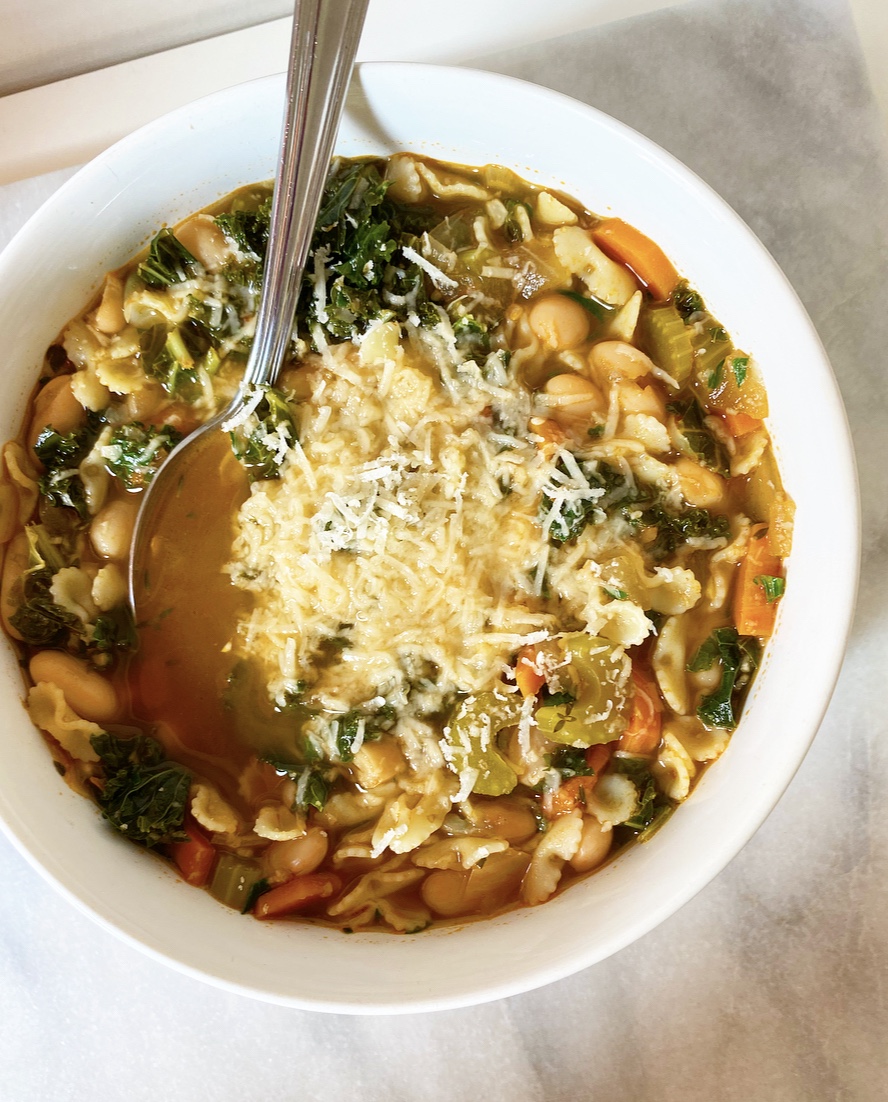Pasta e Fagioli {Italian Pasta & Bean Soup}