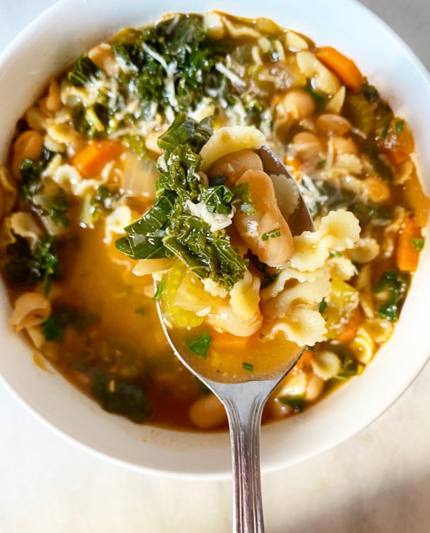 Pasta e Fagioli {Italian Pasta & Bean Soup}