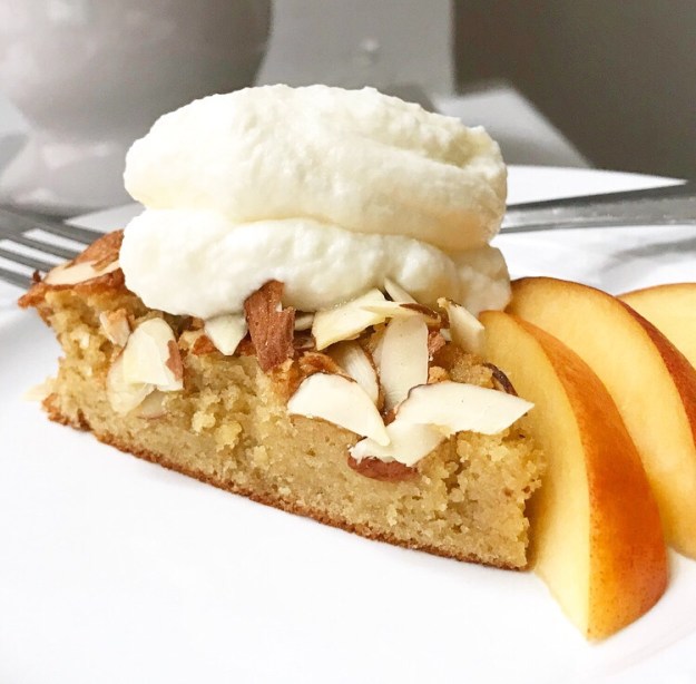 Friday Favorites: Everyday Cakes {Spring Edition}