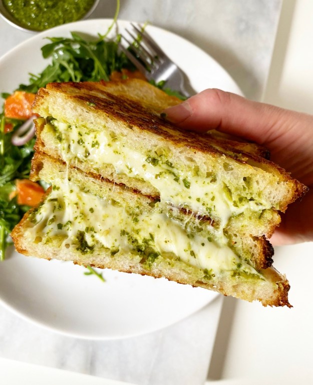 Pesto Mozzarella Grilled Cheese