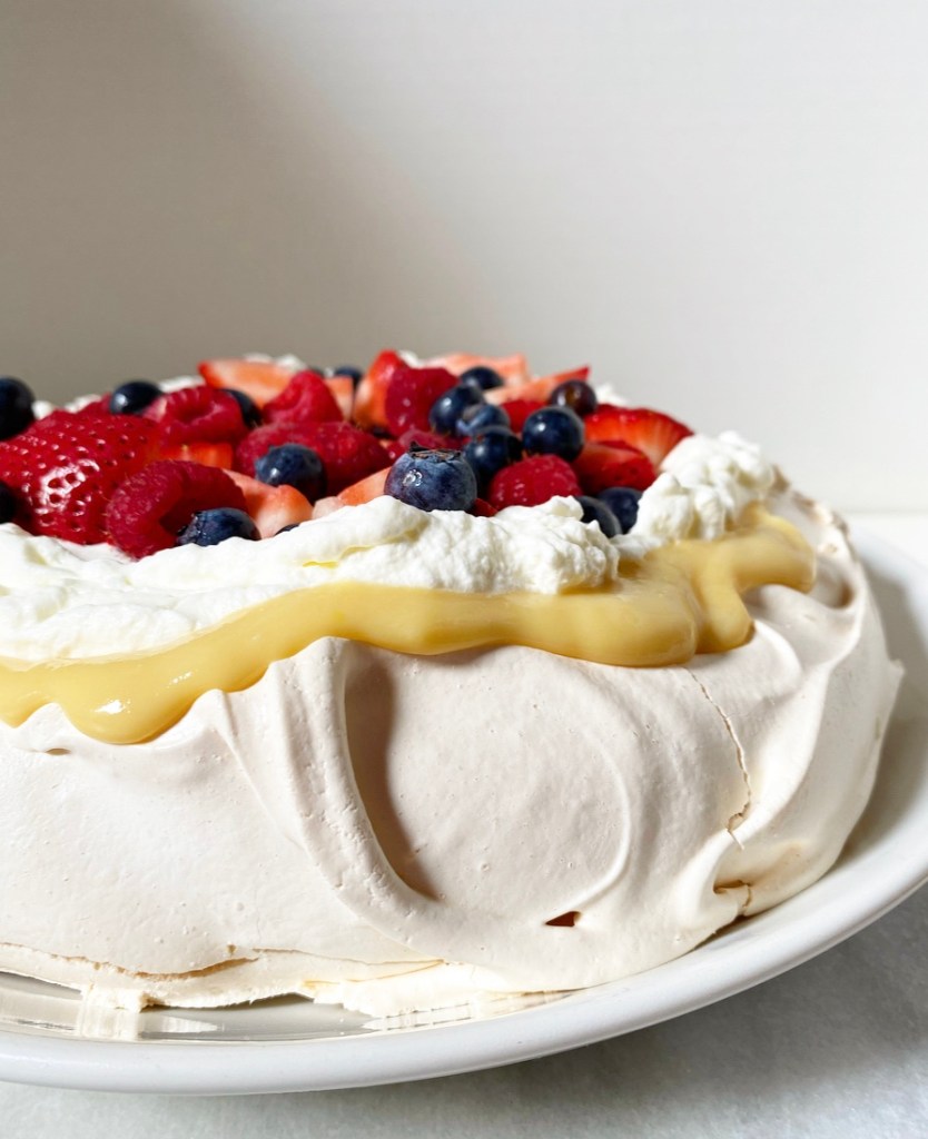 Pavlova with Lemon Curd & Berries