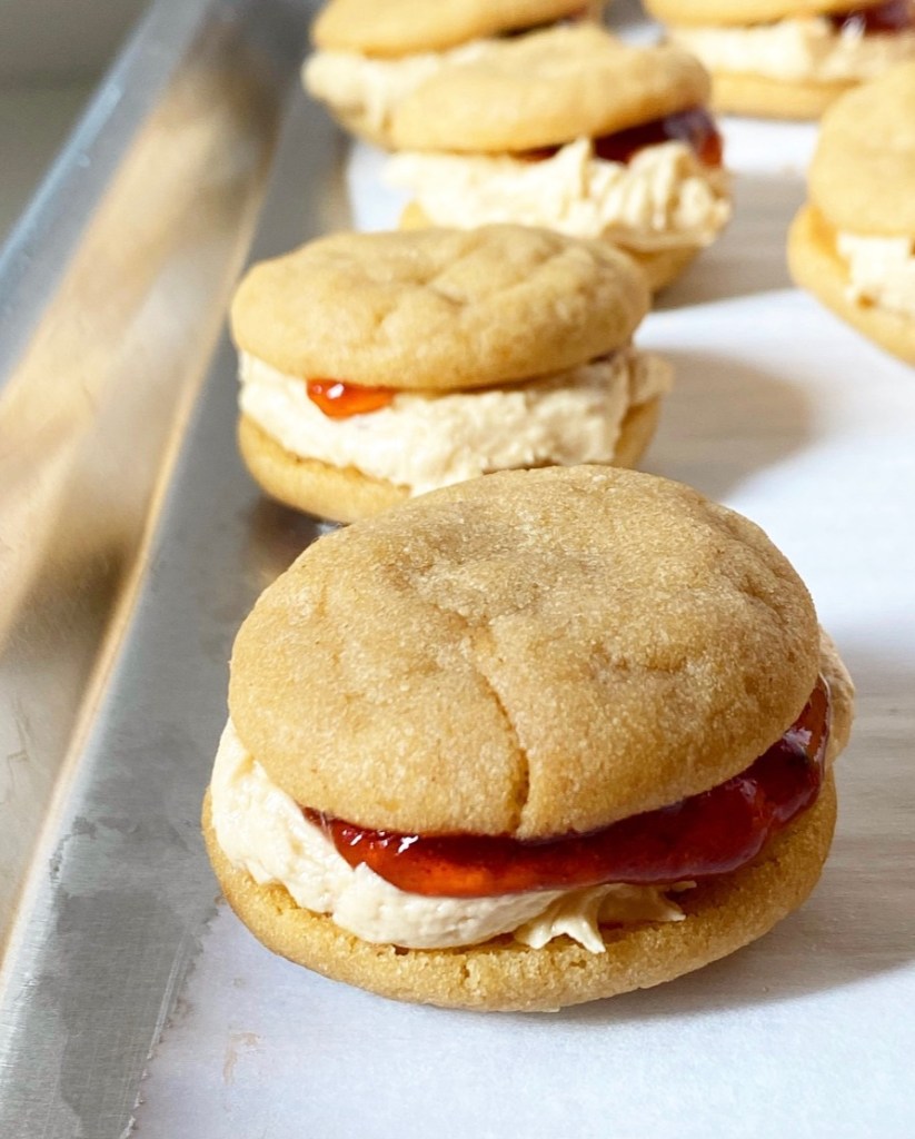 Peanut Butter & Jelly Sandwich Cookies​
