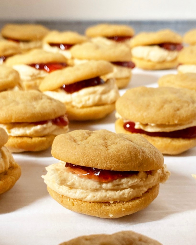 Peanut Butter & Jelly Sandwich Cookies​