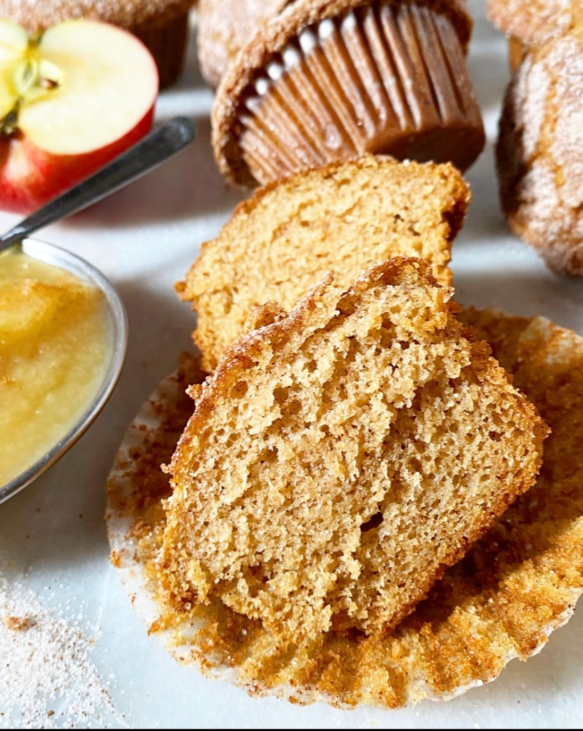 Sparkly Applesauce Muffins​