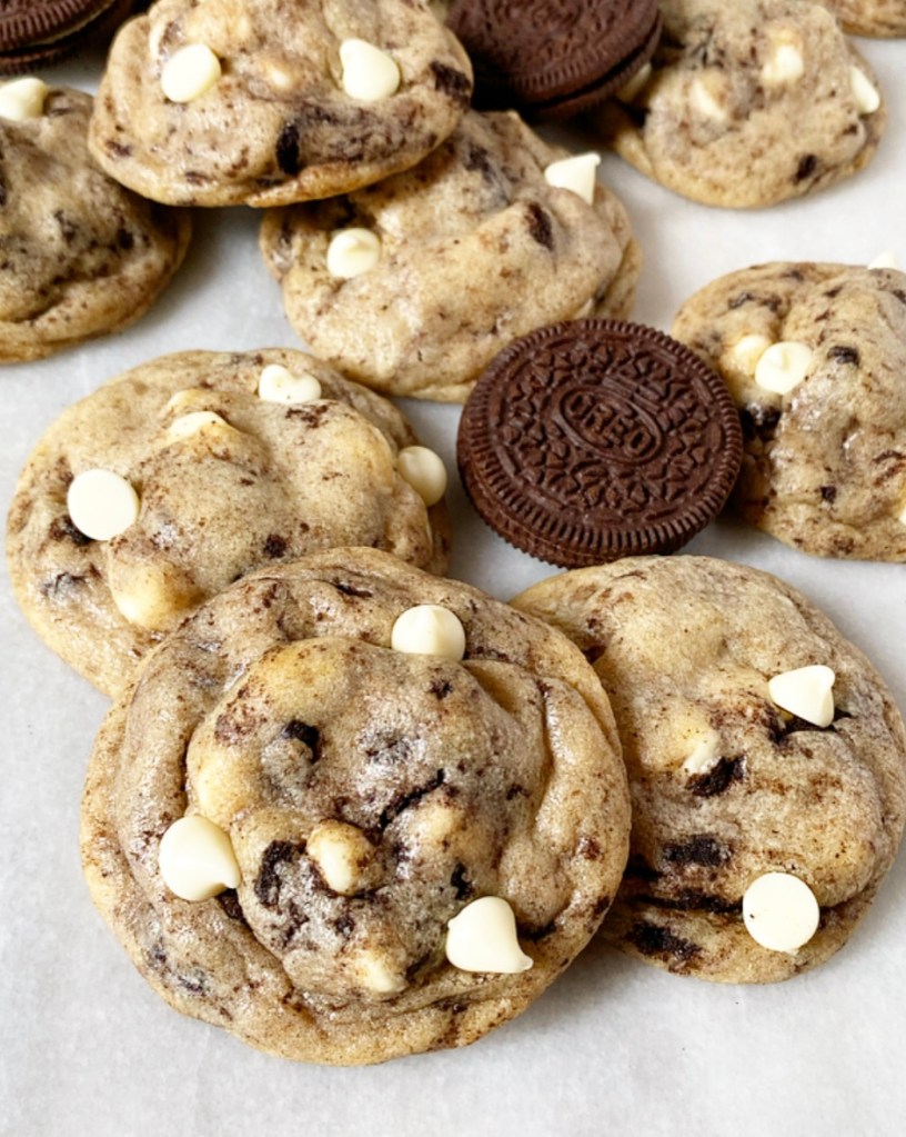 Cookies & Cream Cookies