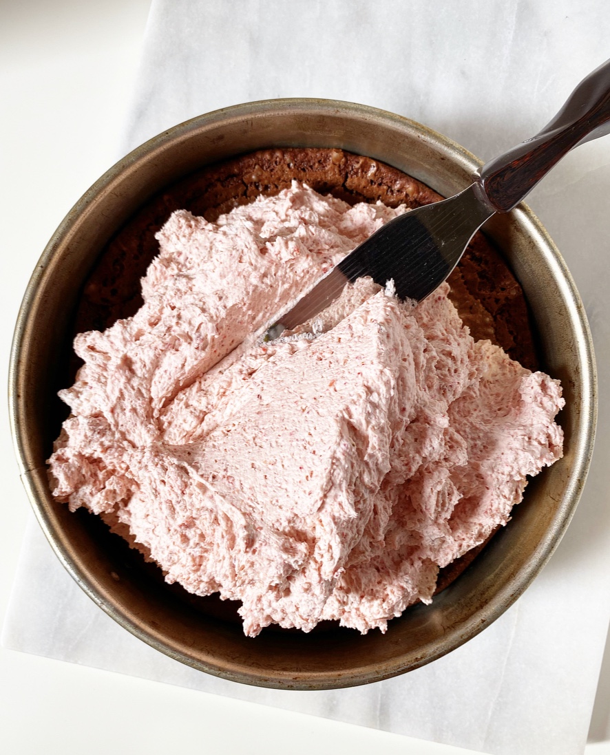 Chocolate-Covered Strawberry Mousse Cake​