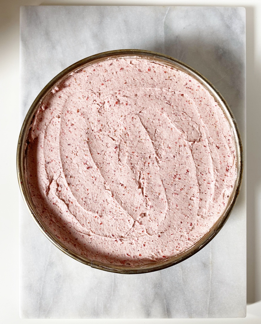 Chocolate-Covered Strawberry Mousse Cake​