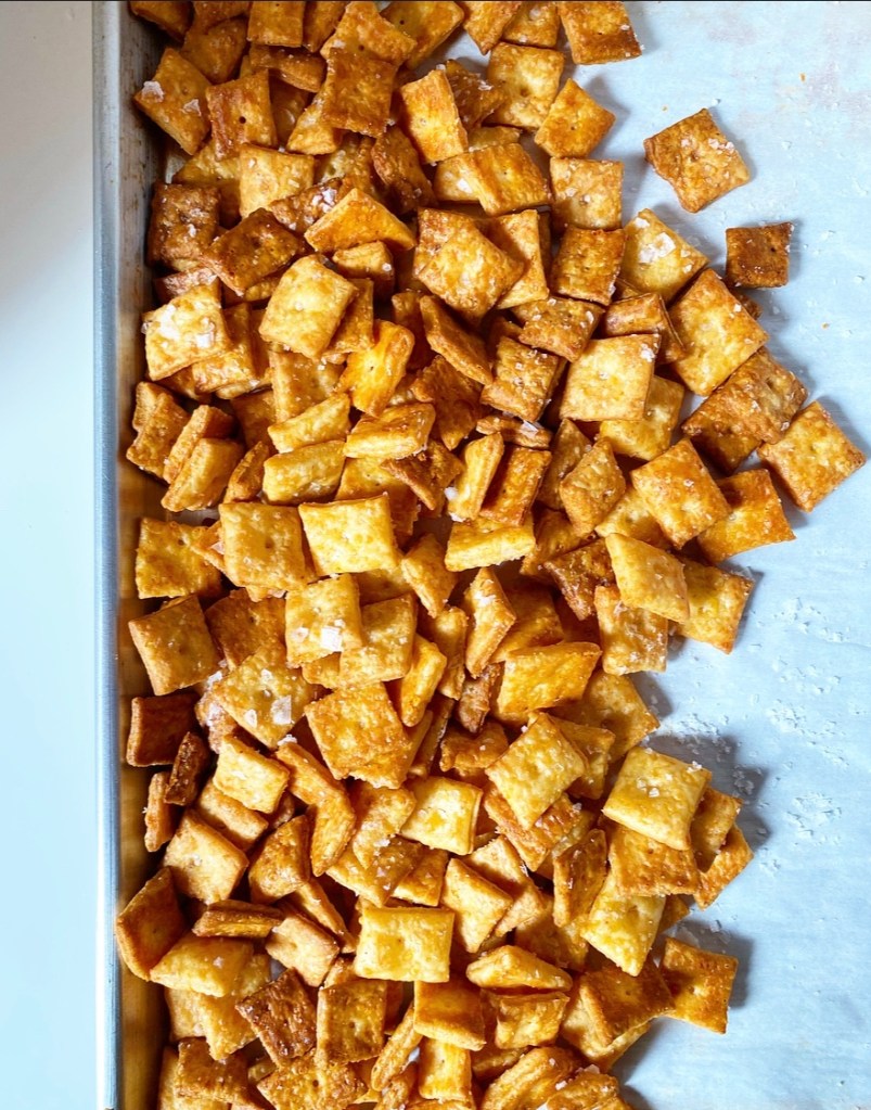 Homemade Cheese Crackers​