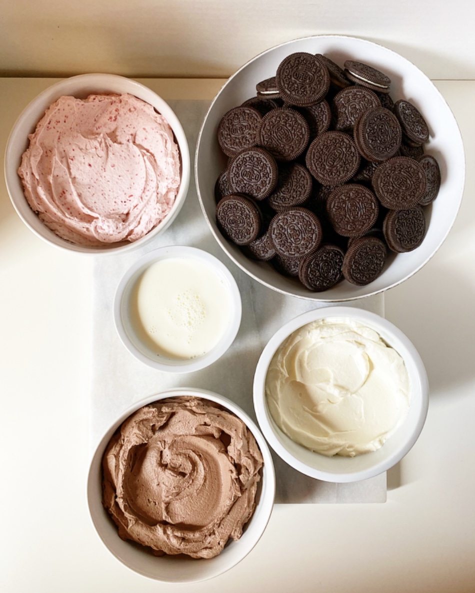 Neapolitan Icebox Cake​