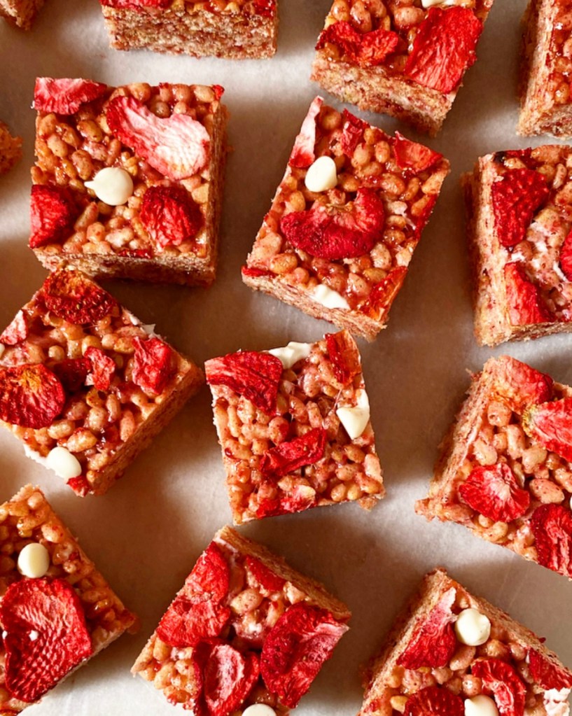 Strawberry Rice Krispies Treats​