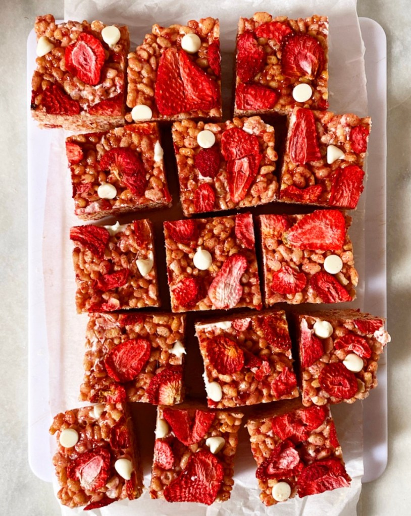 Strawberry Rice Krispies Treats​