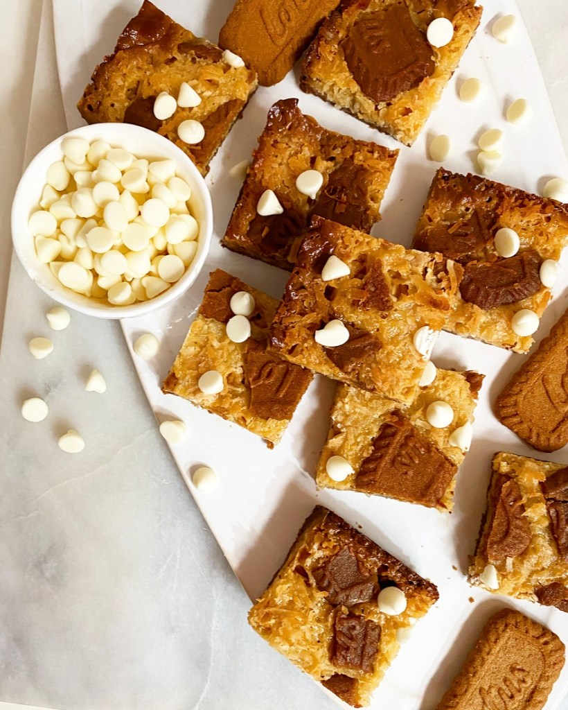 Coconut Biscoff Magic Bars