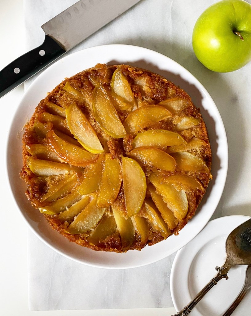Apple Cinnamon Upside-Down Cake​